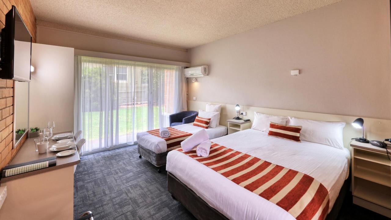 Court Street Motel Parkes Ngoại thất bức ảnh